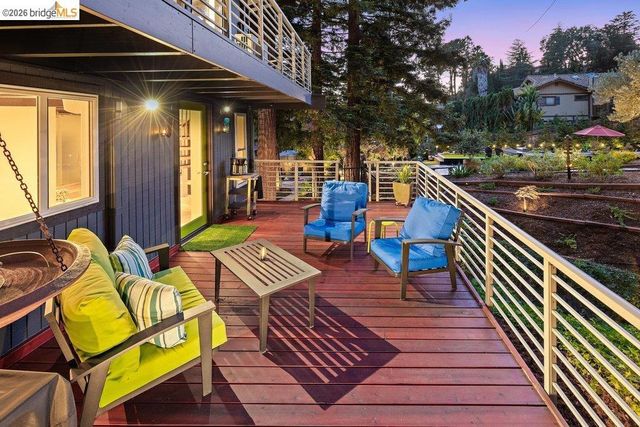 221 Amend Ct, El Sobrante, CA 94803