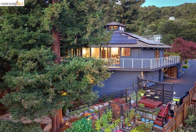 221 Amend Ct, El Sobrante, CA 94803