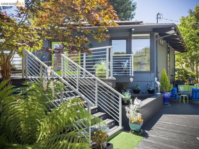 221 Amend Ct, El Sobrante, CA 94803