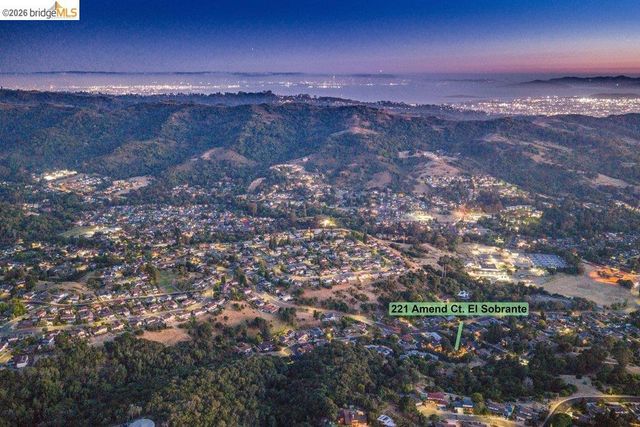 221 Amend Ct, El Sobrante, CA 94803