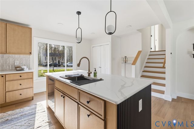 12412 Locustgrove Rd, Henrico, VA 23238