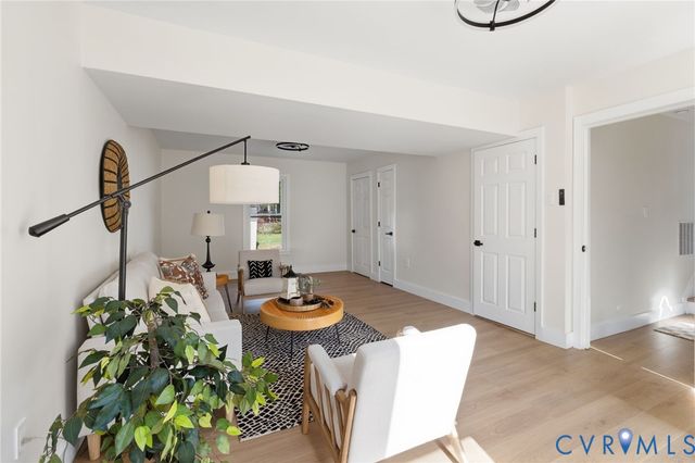 12412 Locustgrove Rd, Henrico, VA 23238