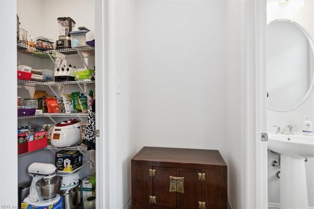115 Daybeacon ST, Yorktown, VA 23692