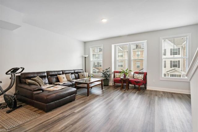 115 Daybeacon ST, Yorktown, VA 23692
