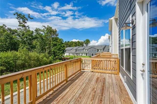 115 Daybeacon ST, Yorktown, VA 23692