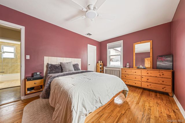 131 Grange Street, Franklin Square, NY 11010