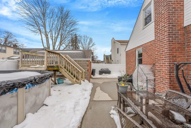 131 Grange Street, Franklin Square, NY 11010