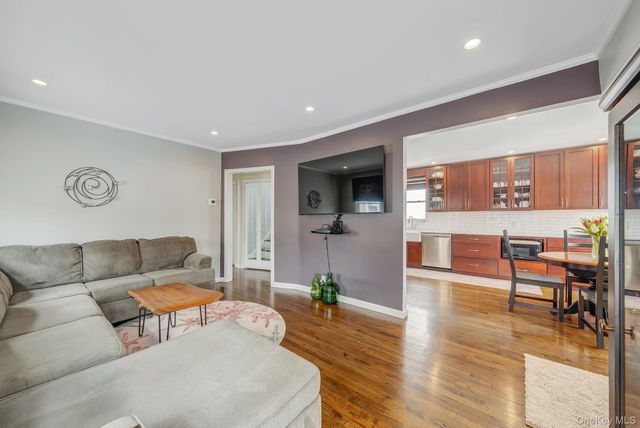 131 Grange Street, Franklin Square, NY 11010