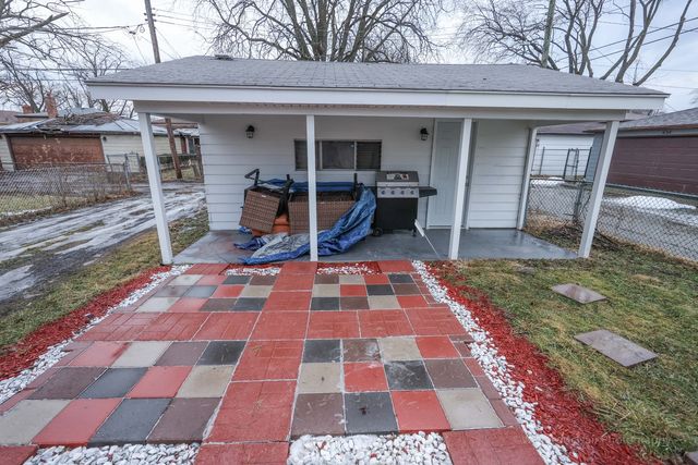 15333 Grant Street, Dolton, IL 60419