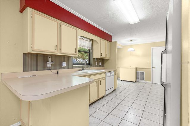 3202 NE 30TH COURT, Ocala, FL 34479