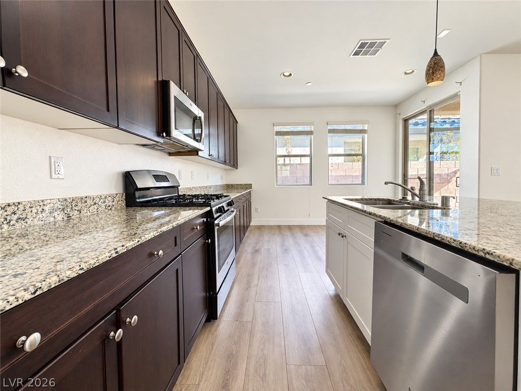 10228 Yarmouth Sea Court, Las Vegas, NV 89166 — photo 4