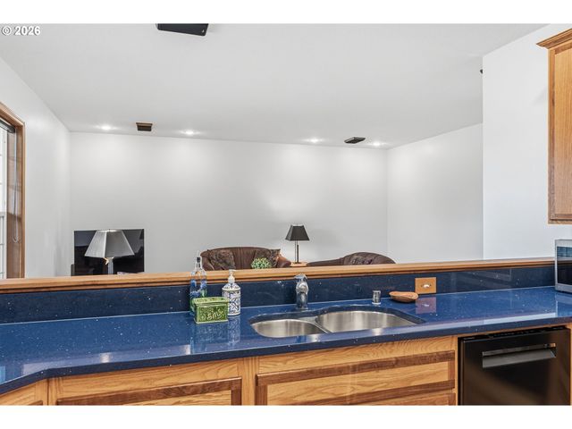 19918 Ne 49TH St, Vancouver, WA 98682