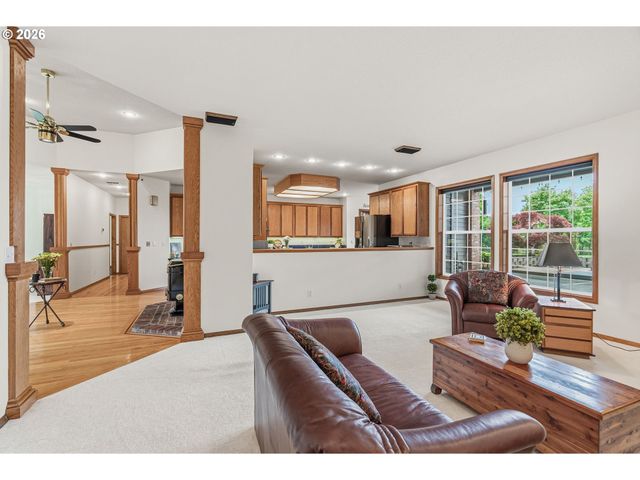19918 Ne 49TH St, Vancouver, WA 98682