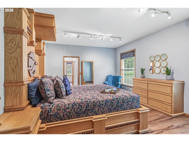 19918 Ne 49TH St, Vancouver, WA 98682