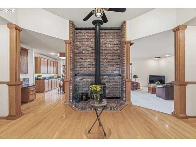 19918 Ne 49TH St, Vancouver, WA 98682