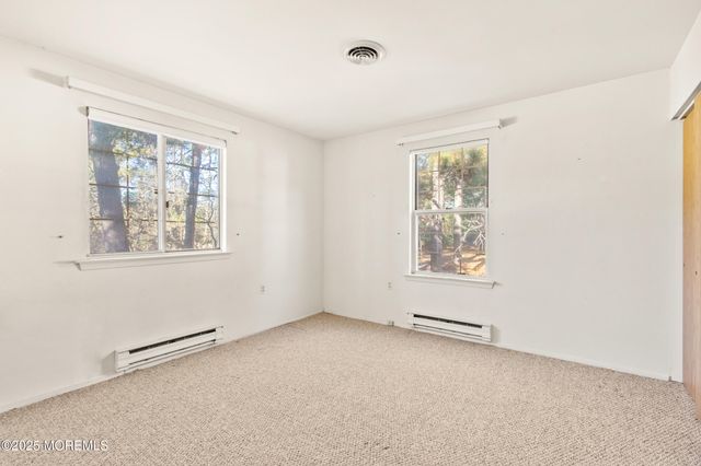 19 Dartmouth Street, Whiting, NJ 08759