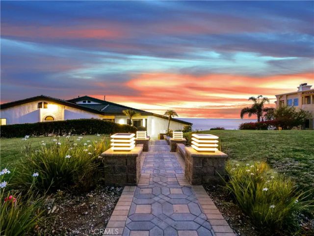 32551 Seacliff Drive, Rancho Palos Verdes, CA 90275