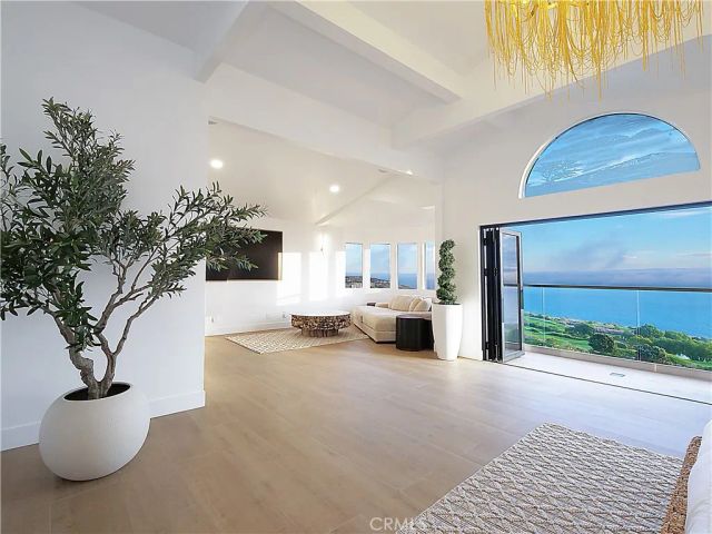 32551 Seacliff Drive, Rancho Palos Verdes, CA 90275