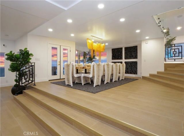 32551 Seacliff Drive, Rancho Palos Verdes, CA 90275