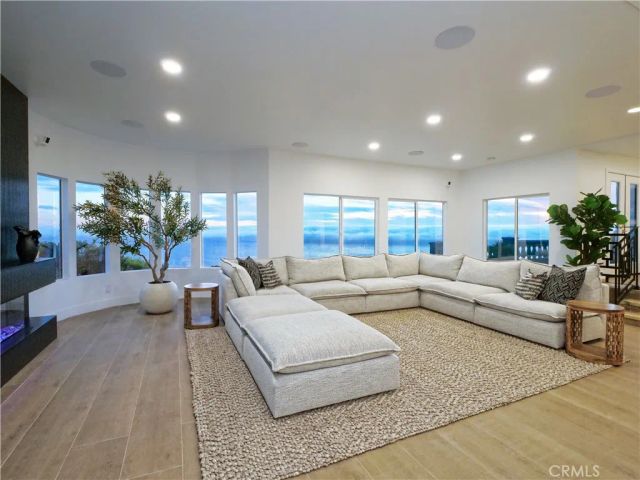 32551 Seacliff Drive, Rancho Palos Verdes, CA 90275