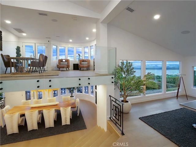 32551 Seacliff Drive, Rancho Palos Verdes, CA 90275
