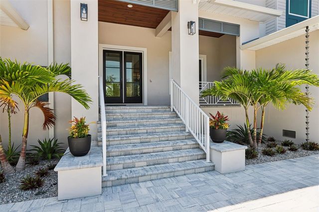 3013 S WEST SHORE BOULEVARD, Tampa, FL 33629