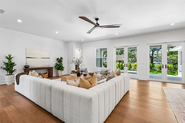 3013 S WEST SHORE BOULEVARD, Tampa, FL 33629