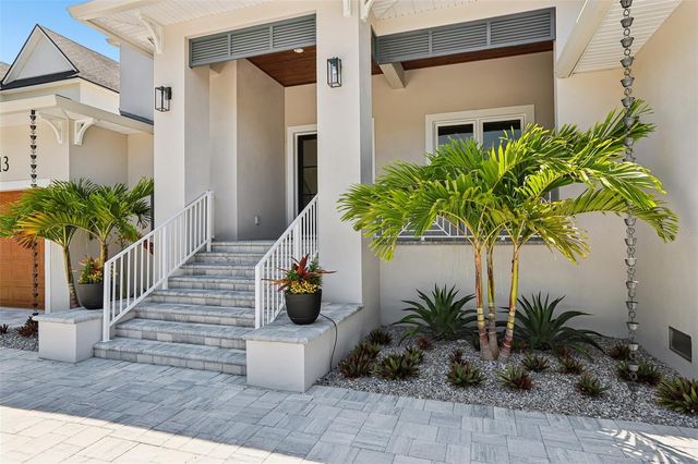 3013 S WEST SHORE BOULEVARD, Tampa, FL 33629