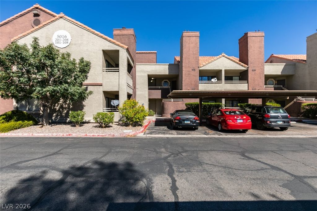 5016 South Rainbow Boulevard 202, Las Vegas, NV 89118 — exterior
