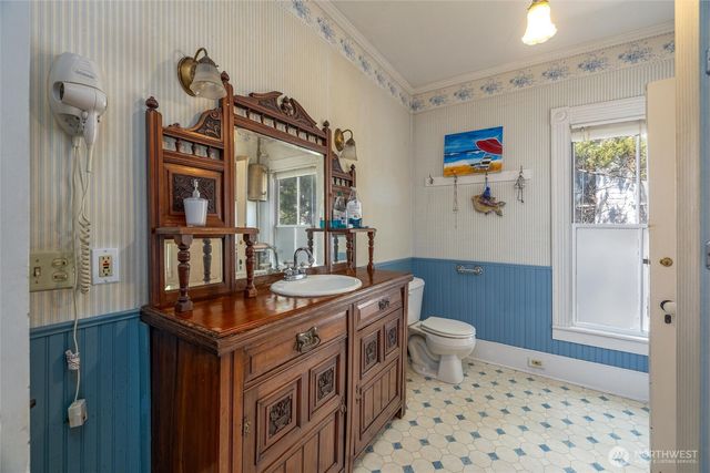 602 N Main Street, Coupeville, WA 98239