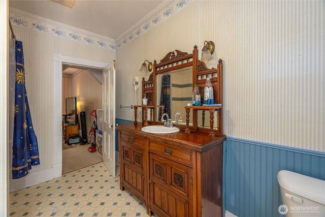 602 N Main Street, Coupeville, WA 98239