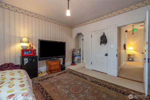 602 N Main Street, Coupeville, WA 98239