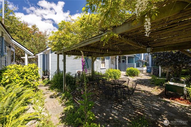 602 N Main Street, Coupeville, WA 98239