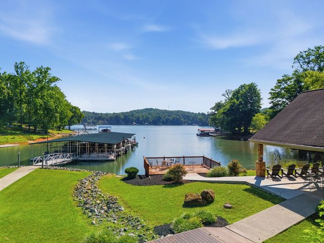 2145 Ridgecrest Circle, Hiawassee, GA 30546