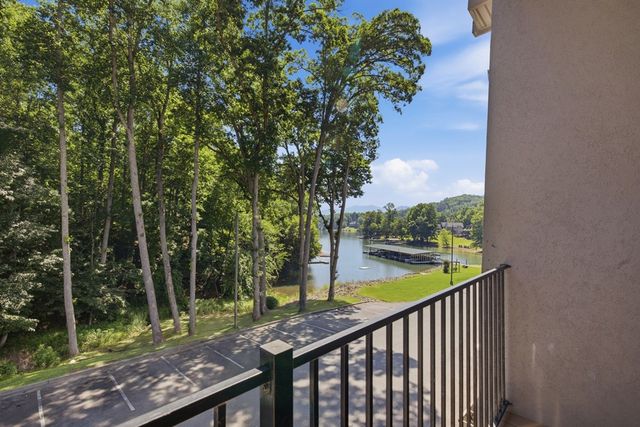 2145 Ridgecrest Circle, Hiawassee, GA 30546