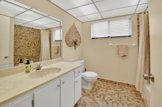 15072 Ashland Place 136, Delray Beach, FL 33484