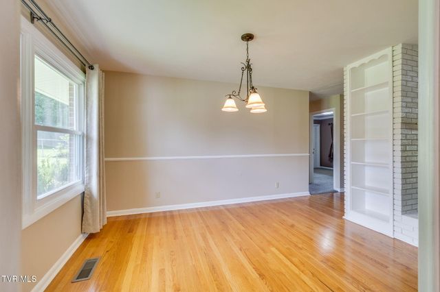 821 Julip Drive, Kingsport, TN 37663
