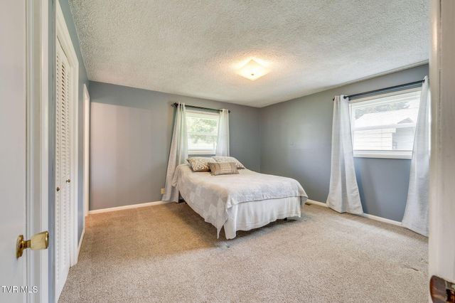 821 Julip Drive, Kingsport, TN 37663