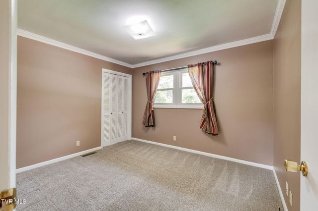 821 Julip Drive, Kingsport, TN 37663