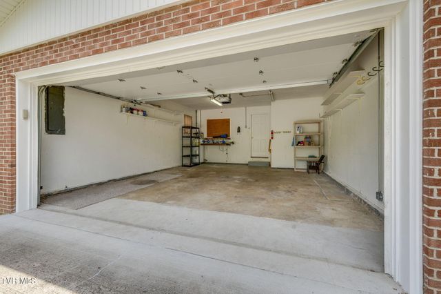 821 Julip Drive, Kingsport, TN 37663