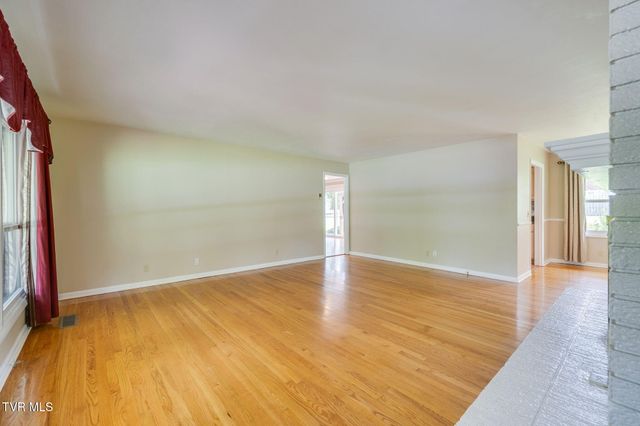 821 Julip Drive, Kingsport, TN 37663