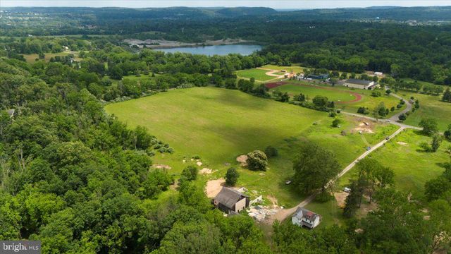 6859 PHILLIPS MILL RD, Solebury, PA 18963
