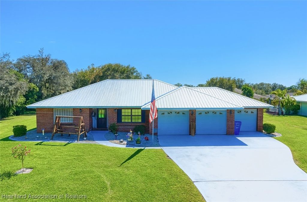 4331 Duffer Loop, Sebring, FL 33872