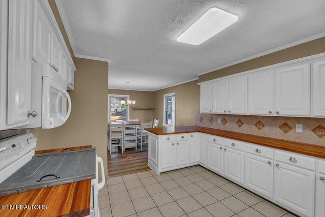 1868 Herbert Garrett Rd, Cookeville, TN 38506