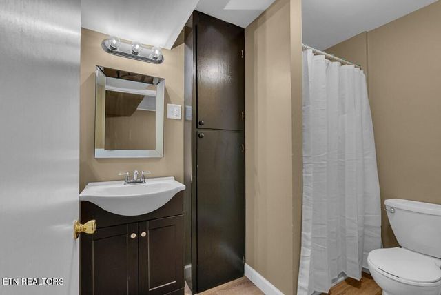 1868 Herbert Garrett Rd, Cookeville, TN 38506