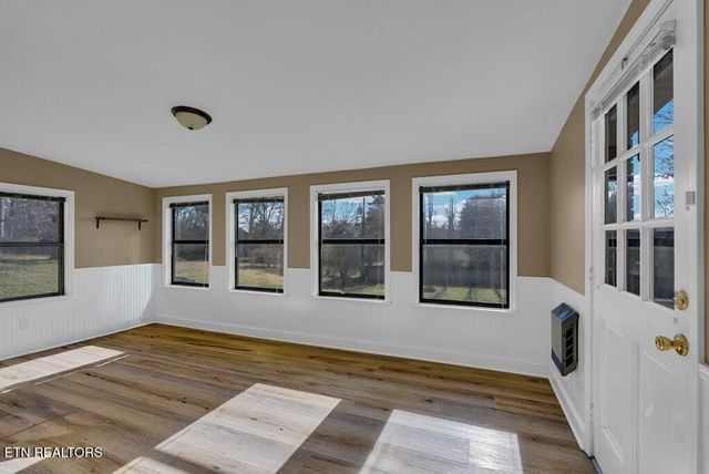 1868 Herbert Garrett Rd, Cookeville, TN 38506