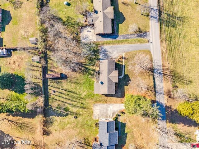 1868 Herbert Garrett Rd, Cookeville, TN 38506