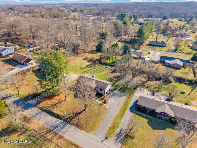 1868 Herbert Garrett Rd, Cookeville, TN 38506