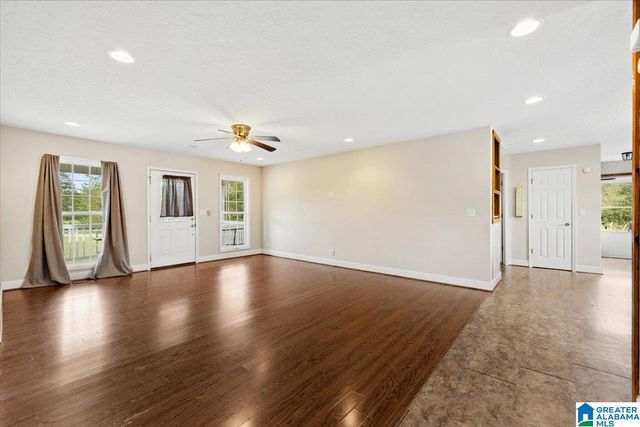 11175 GALLANT ROAD, Gallant, AL 35972