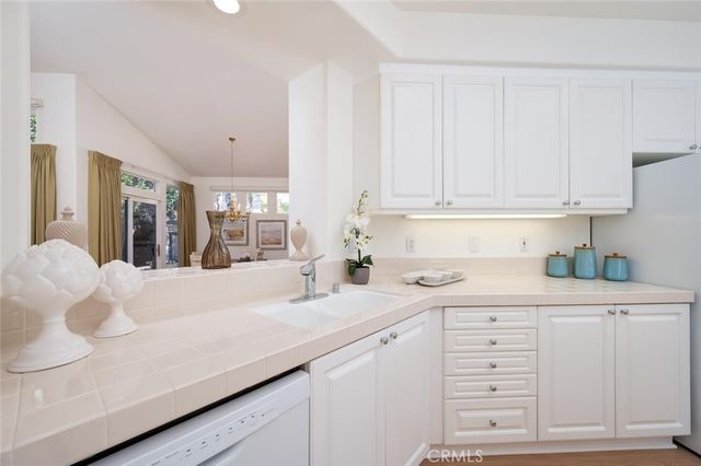 21351 Mazatlan, Mission Viejo, CA 92692